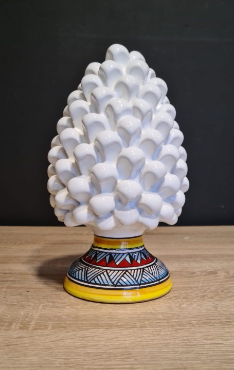 szyszka sycylijska pinia wys 25cm srednia biala wzor 1.jpg