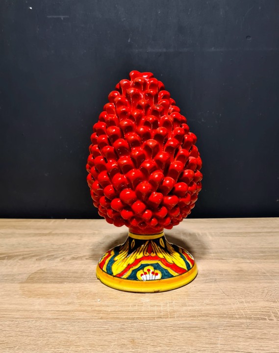 szyszka sycylijska pinia na nozce czerwona 30cm.jpg