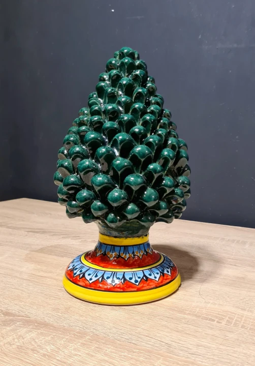 szyszka sycylijska pinia na nozce zielona 30cm  5.jpg