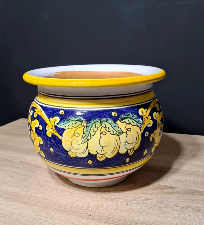 donica ceramiczna recznie malowana 23cm wysokosci, cytryny na granatowym tle z wzorami 3.jpg