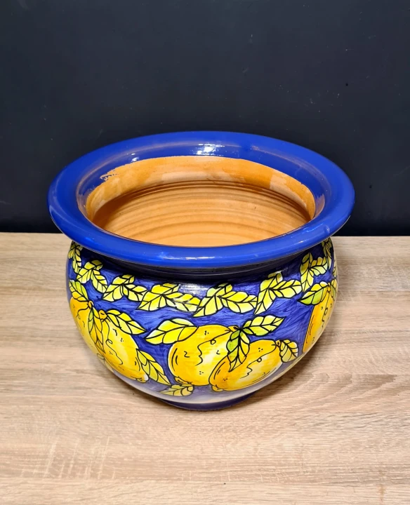 donica ceramiczna recznie malowana 25cm wysokosci. Cytryny na granatowym tle 3.jpg