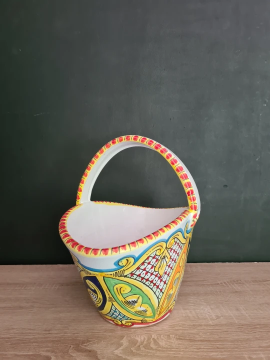 ceramiczny koszyk recznie malowany w sycylijskie wzory 4.jpg