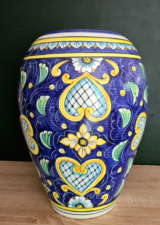 duza donica XXL 50cm wysokosci granatowa z bialym kwiatem 5.jpg