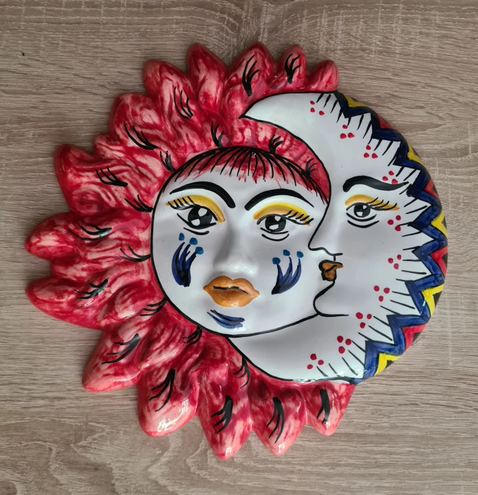 dekoracja wiszaca ceramiczna sycylijskie slonce z ksiezycem.jpg