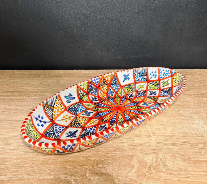 podluzna misa na przystawki ceramiczna czerwone wzory 4.jpg