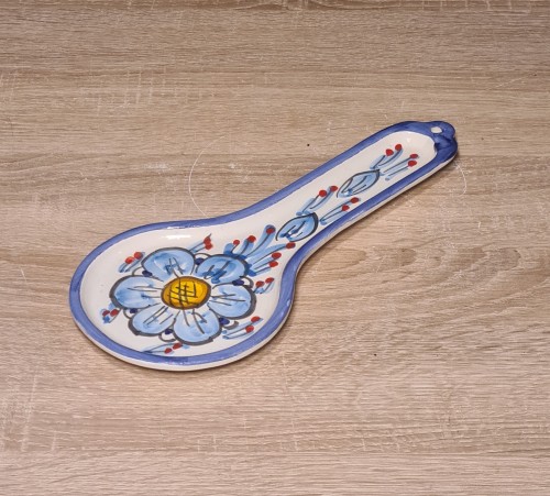 ozdobna-ceramiczna-lyzka-podstawka-akcesoria-kuchenne-recznie-malowana-z-kwiatem.jpg