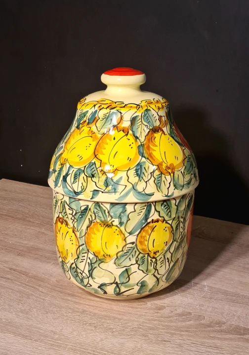 duza-ceramiczna-waza-pojemnik-z-przykrywka-z-motywem-cytryn-rekodzielo-3.jpg