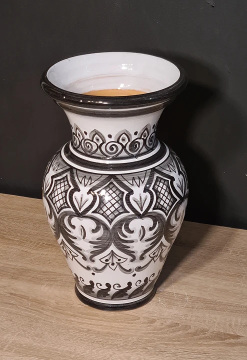 doniczka-wazon-ceramiczna-recznie-malowana-czarno-bialy-wzor-40cm-prezent.jpg