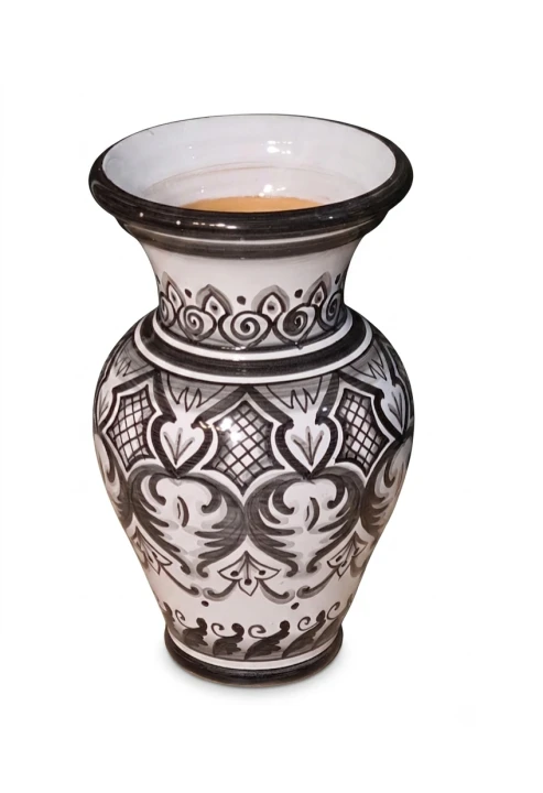 doniczka-wazon-ceramiczna-recznie-malowana-czarno-bialy-wzor-40cm-tlo.png