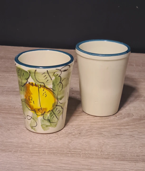 ceramiczny-kubek-z-motywem-cytryn-recznie-malowany-tyl.jpg