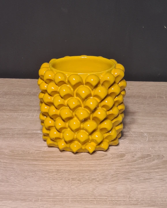 ceramiczna-zolta-doniczka-flakon-szyszka-pinia-13cm-cylindryczna.jpg