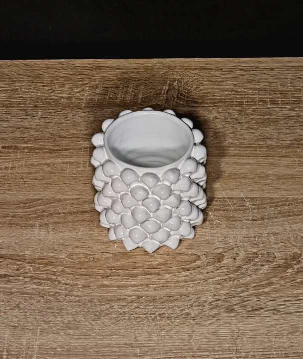 ceramiczna-biala-doniczka-flakon-szyszka-pinia-13cm-cylindryczna-up.jpg