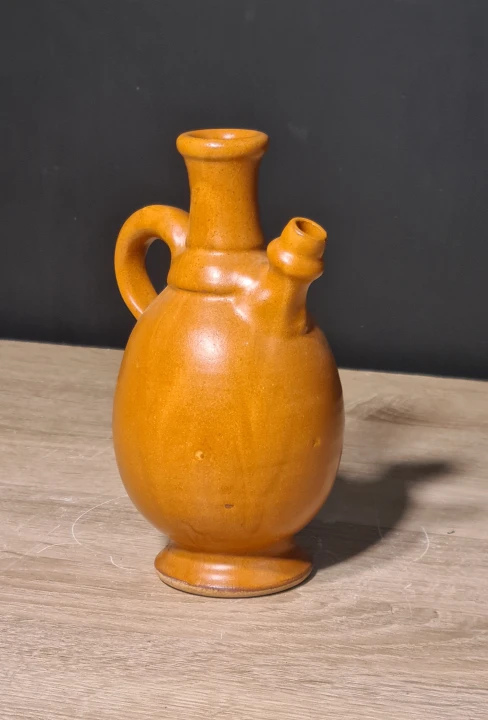 ceramiczna-buteleczka-na-oliwe-brazowa-rustykalna-18cm-z-korkiem-lewa.jpg