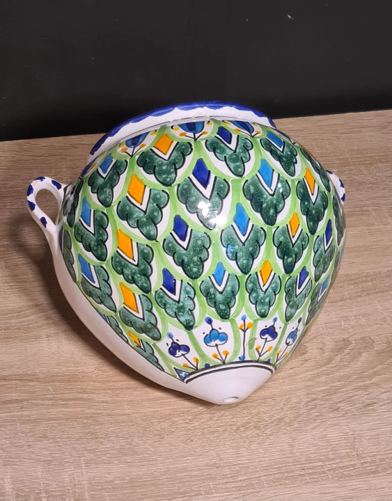 ceramiczna-doniczka-wiszaca-bombka-duza-scienna-wloska-recznie-malowana-front.jpg
