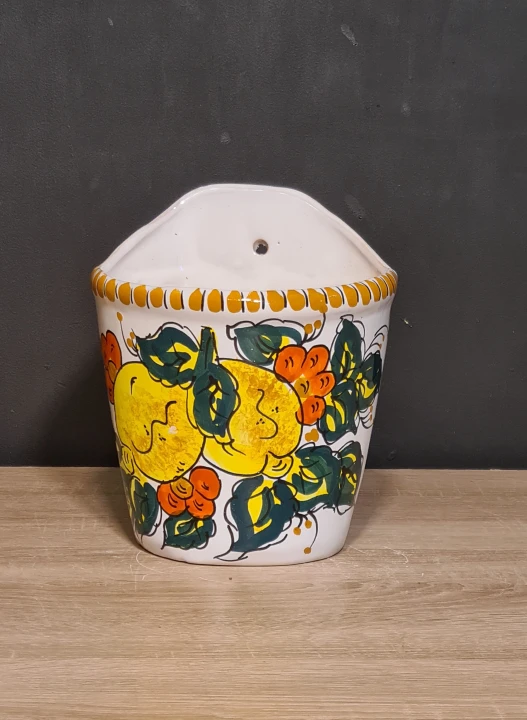 ceramiczna-doniczka-wiszaca-scienna-20cm-z-motywem-cytryn-wloska.jpg