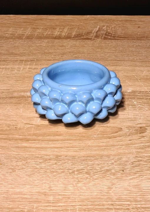 ceramiczna-miseczka-blekitna-szyszka-pinia-na-przystawki.jpg
