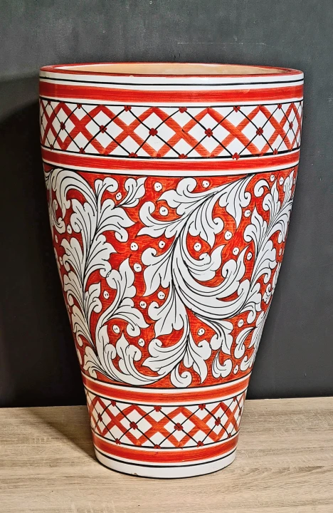 donica_ceramiczna_60_cm_wysokosci_czerwono_biala_wzory_sycylijskie.jpg