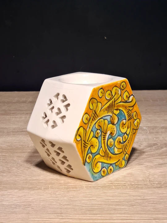 kominek_zapachowy_ceramiczny_sycylijski_barwny_wzor_left.jpg